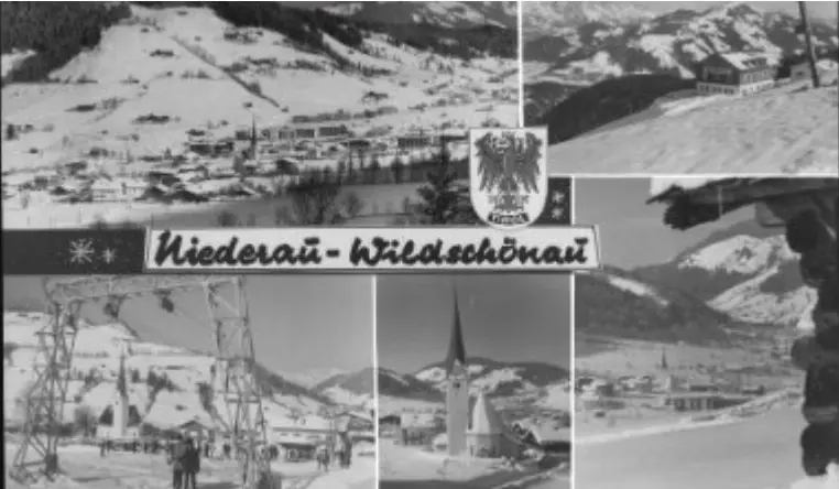 Zwart-witte ansichtkaart ‘Niederau – Wildschönau’ met vijf winteropnamen: het dorp in het dal, een berghuis op een besneeuwde helling, een stoeltjeslift, de kerk en een uitzicht over het dal
